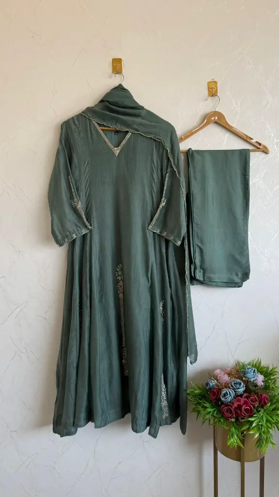 21571-olive.webp